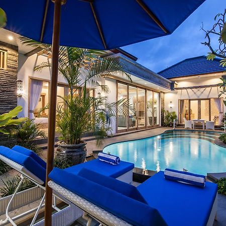 Ambermoon Villa 2 Seminyak Exterior foto